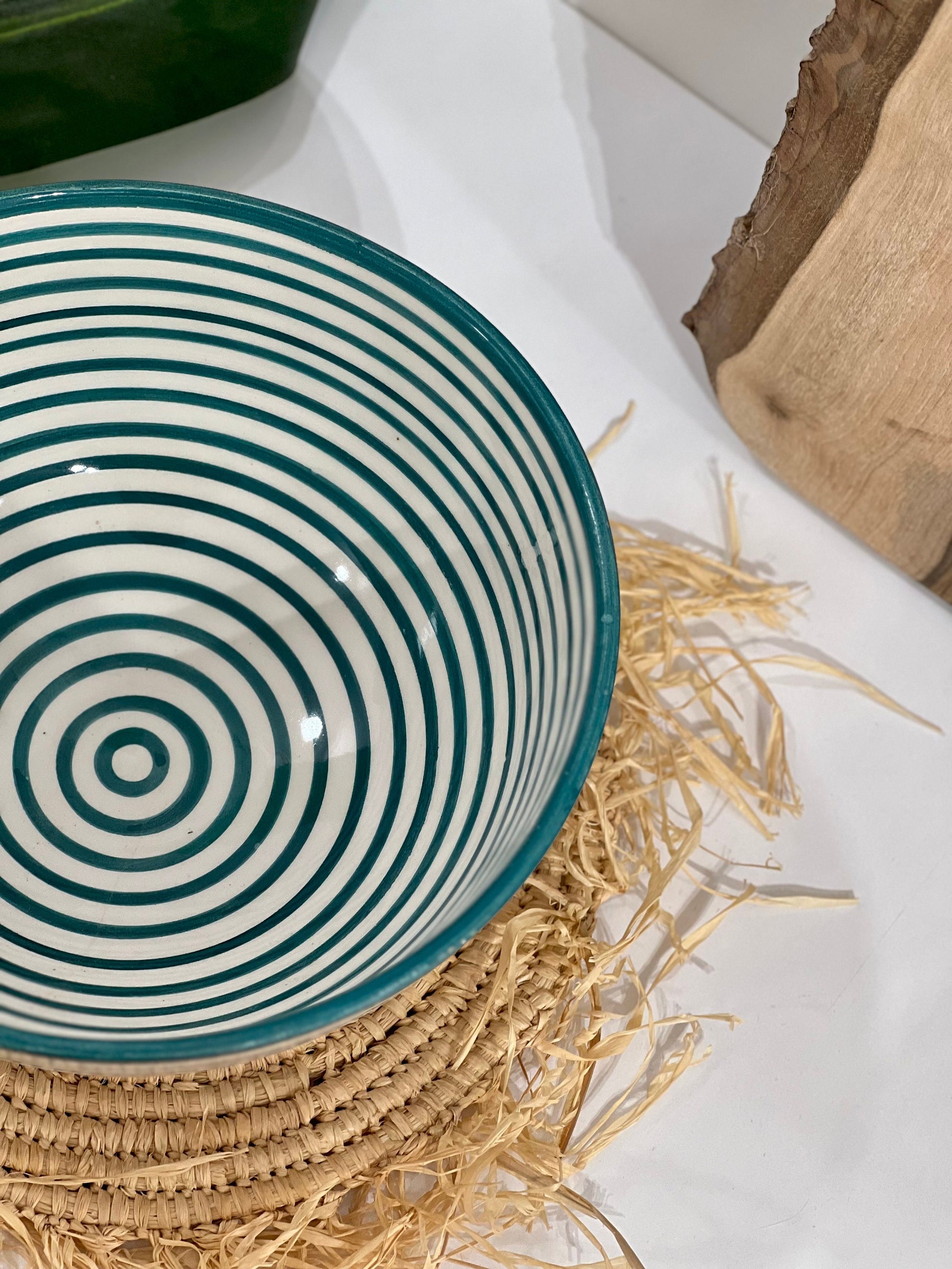 Handmade Ceramic Salad Bowl - (7.9 In) X (4 In) - Pottery Bowl - Large Salad Bowl - Handpainted Bowl - Ceramic Fruit Bowl - Modern Tableware