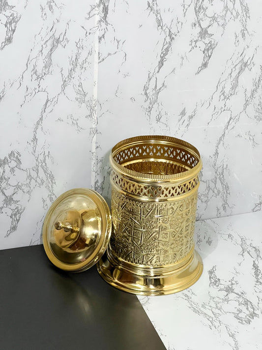 Unlacquered Brass Trash Can with Lid - Handcrafted Moroccan Waste Basket - Engraved Brass Bathroom Bin Vintage Home Decor
