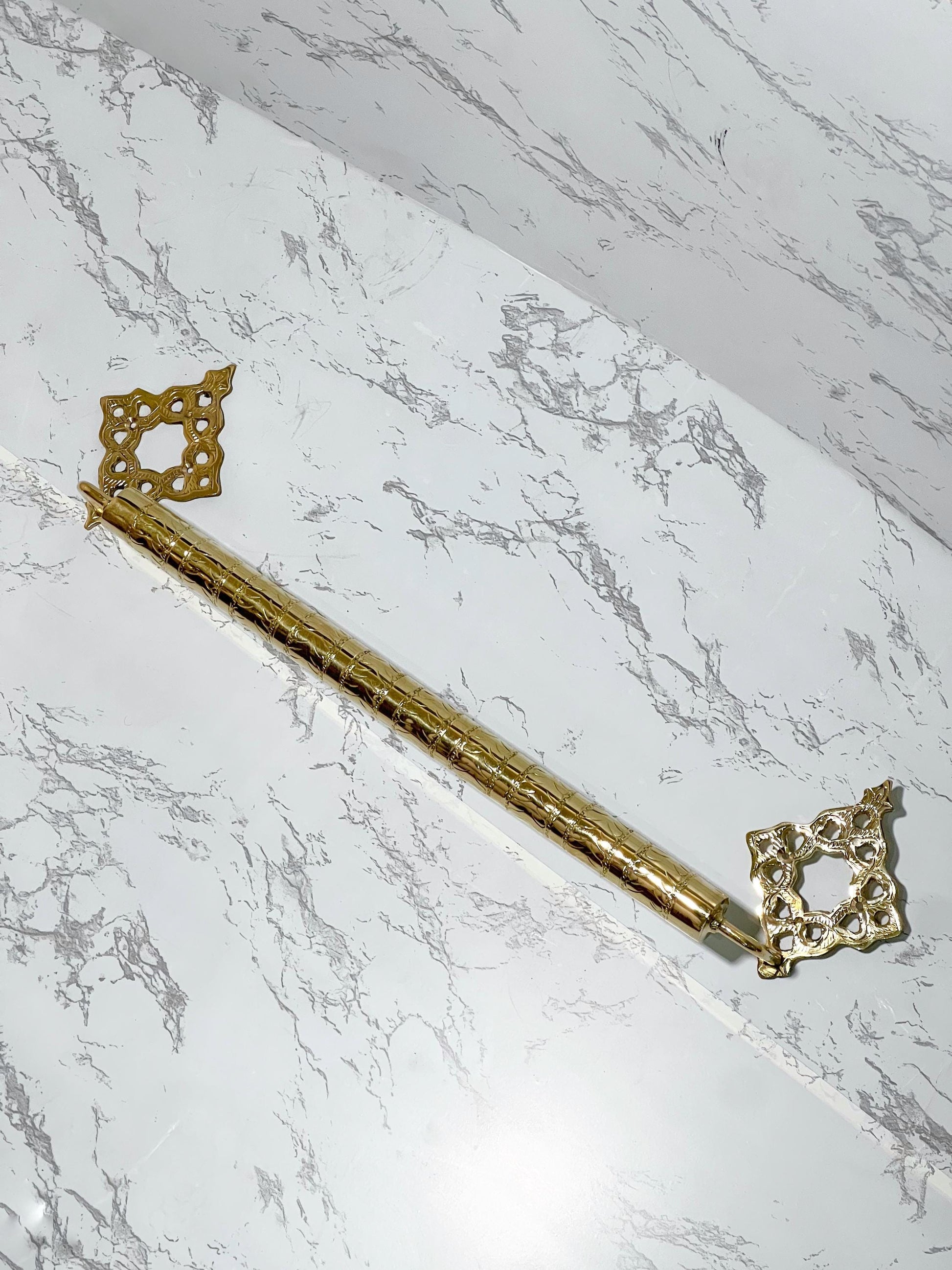 Brass Towel Bar, Handmade Hammered Brass Towel Rack, Brass Bathroom Towel Shelf, Rustic Wall-Mounted Towel Holder Unlacquered Brass Towel
