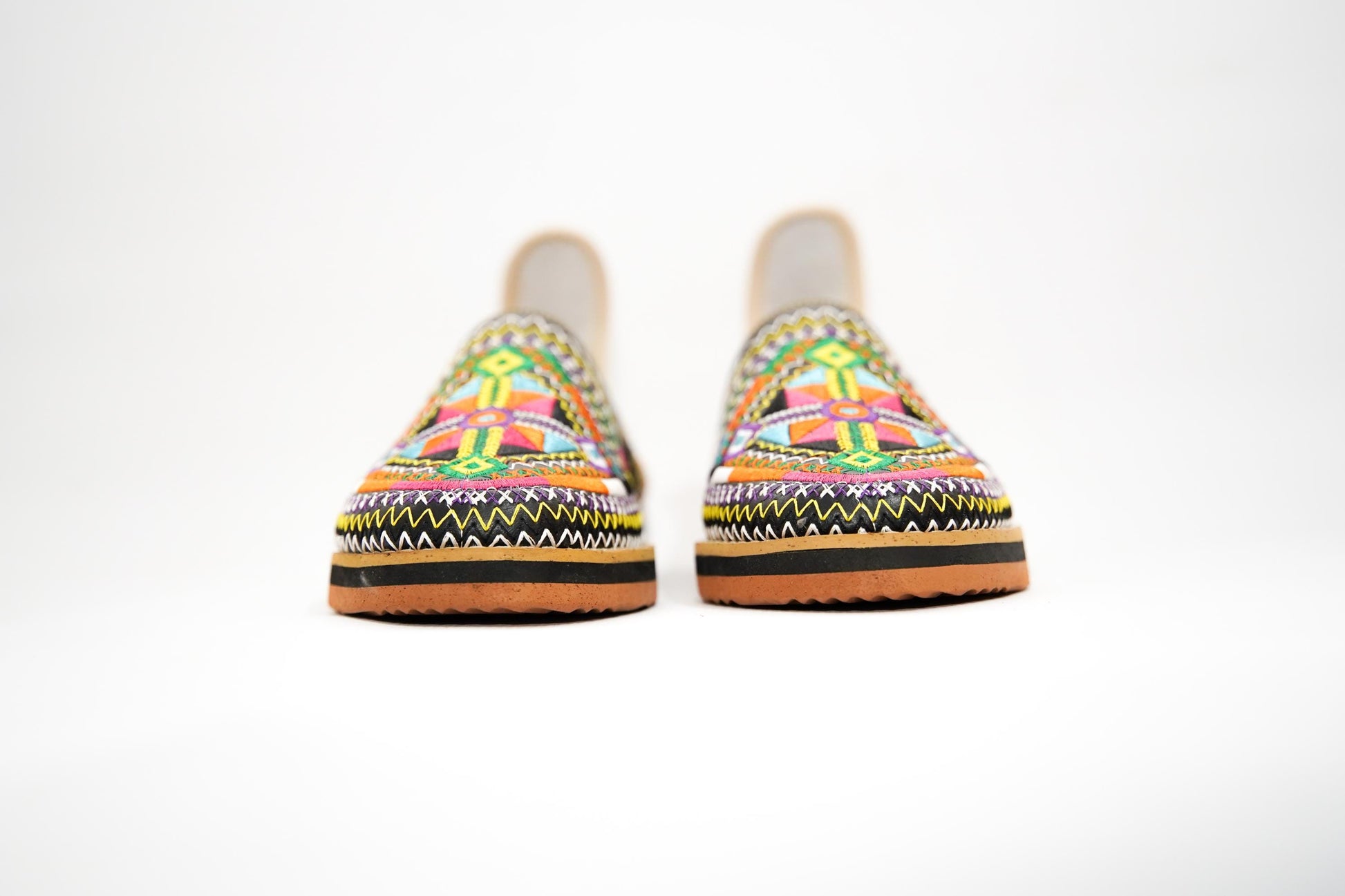 Handmade Moroccan Leather Babouche Slippers for Women, Embroidered Organic Sheepskin House Slippers, Moroccan Shoes, and Leather Babouche.