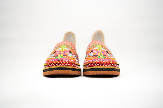 Handmade Moroccan Leather Babouche Slippers for Women, Embroidered Organic Sheepskin House Slippers, Moroccan Shoes, and Leather Babouche.
