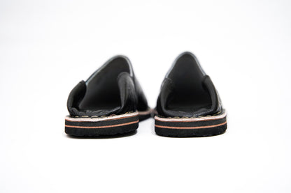 Handmade Moroccan Babouche Leather Slippers for Men, Classic Black Organic Sheepskin Slip-Ons – Elegant and Comfortable.