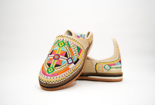 Handmade Moroccan Leather Babouche Slippers for Women, Embroidered Organic Sheepskin House Slippers, Moroccan Shoes, and Leather Babouche.