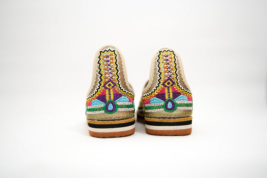 Handmade Moroccan Leather Babouche Slippers for Women, Embroidered Organic Sheepskin House Slippers, Moroccan Shoes, and Leather Babouche.