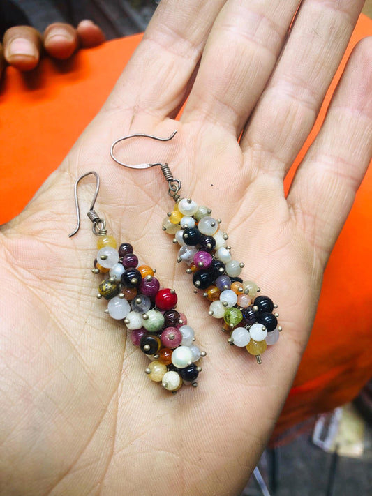 Artisanal Earrings in Multicolored Semi-Precious Stones