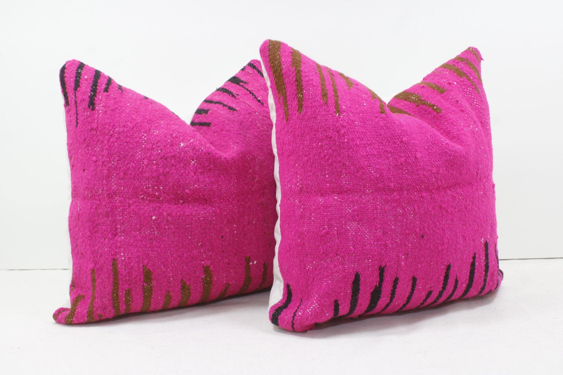 Set of 2 Vintage Moroccan Pillows 100% Wool , Absolutely Gorgeous Pillow Floor Pillow Moroccan Berber Home Design Handmade Kilim Berber