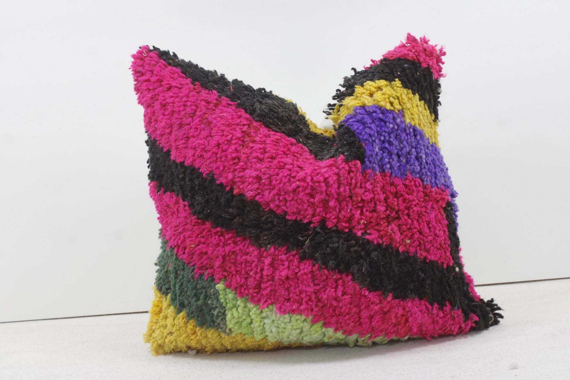 Vintage Moroccan Pillows 100% Wool ,Absolutely Gorgeous Pillow Floor Pillow Moroccan Berber Home Design Handmade Kilim Berber P218
