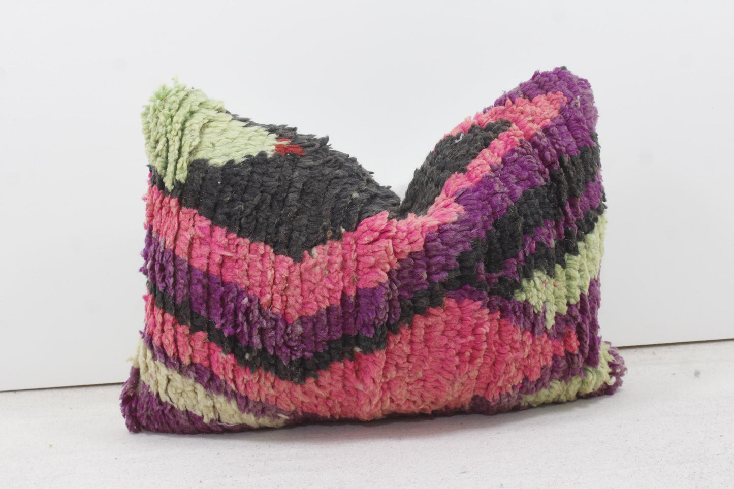 Vintage Moroccan Pillows 100% Wool ,Absolutely Gorgeous Pillow Floor Pillow Moroccan Berber Home Design Handmade Kilim Berber P196