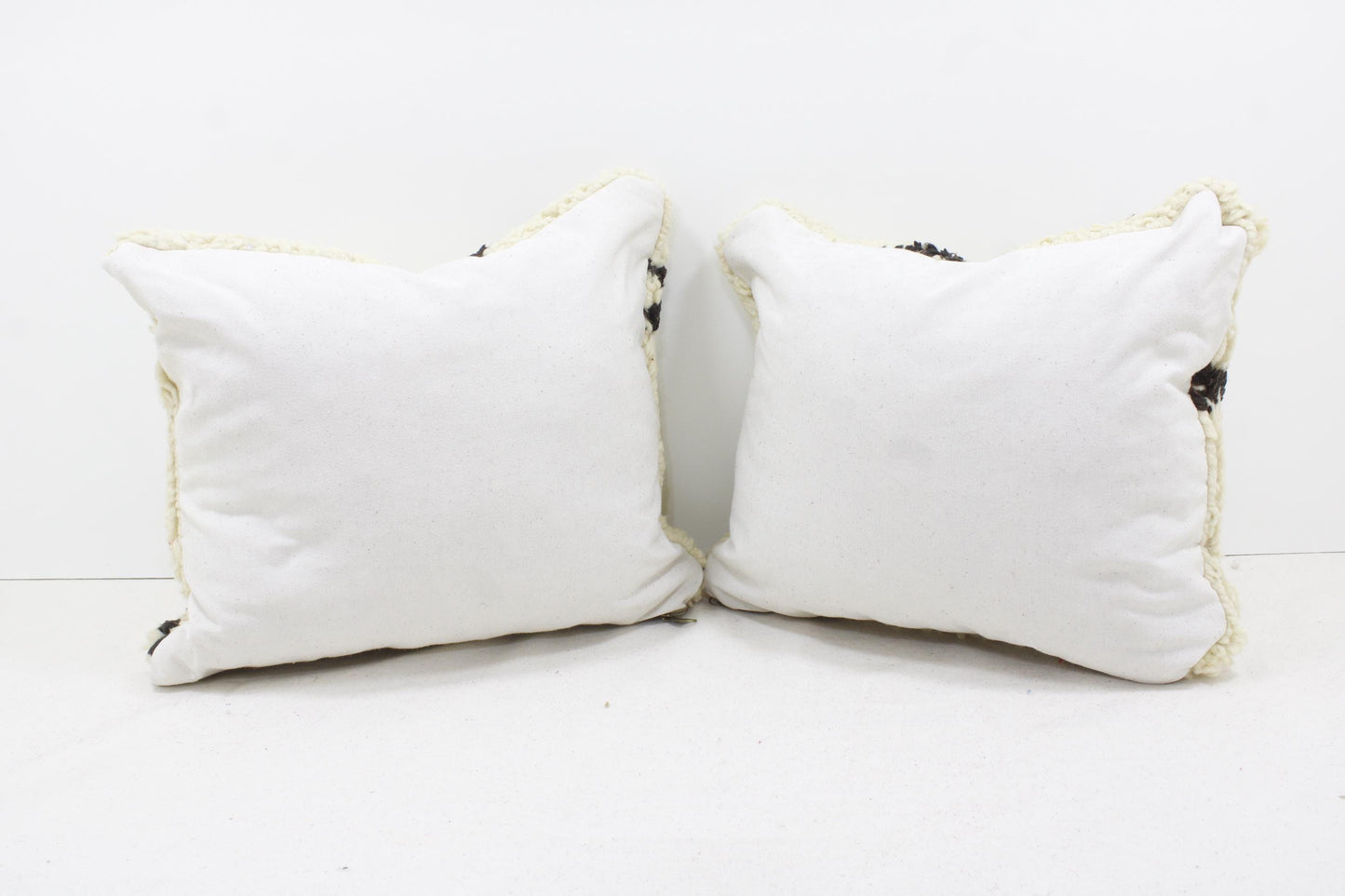 Set of 2 Vintage Moroccan Pillows 100% Wool , Absolutely Gorgeous Pillow Floor Pillow Moroccan Berber Home Design Handmade Kilim Berber