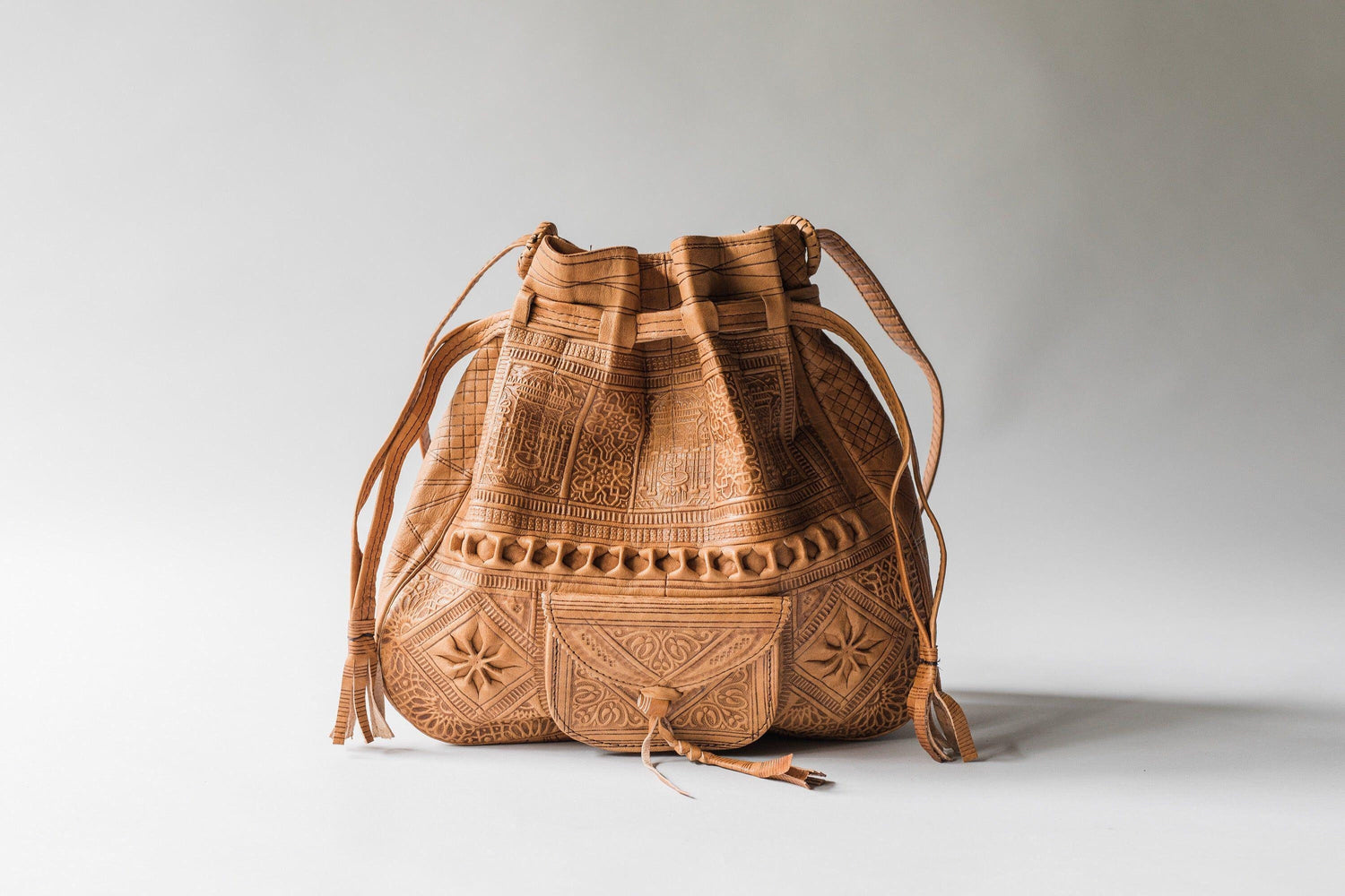 Moroccan Leather Drawstring Bag, Leather Drawstring Bag, Leather Handwork Bucket Bag, Women Wanderlust Bag, Handmade Engraved Leather Bag