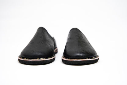 Handmade Moroccan Babouche Leather Slippers for Men, Classic Black Organic Sheepskin Slip-Ons – Elegant and Comfortable.
