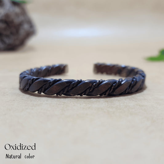 Handforged Raw Copper Charm Bracelet for Men – Untreated Bangle Promoting Health and Arthritis Relief, Perfect Gift