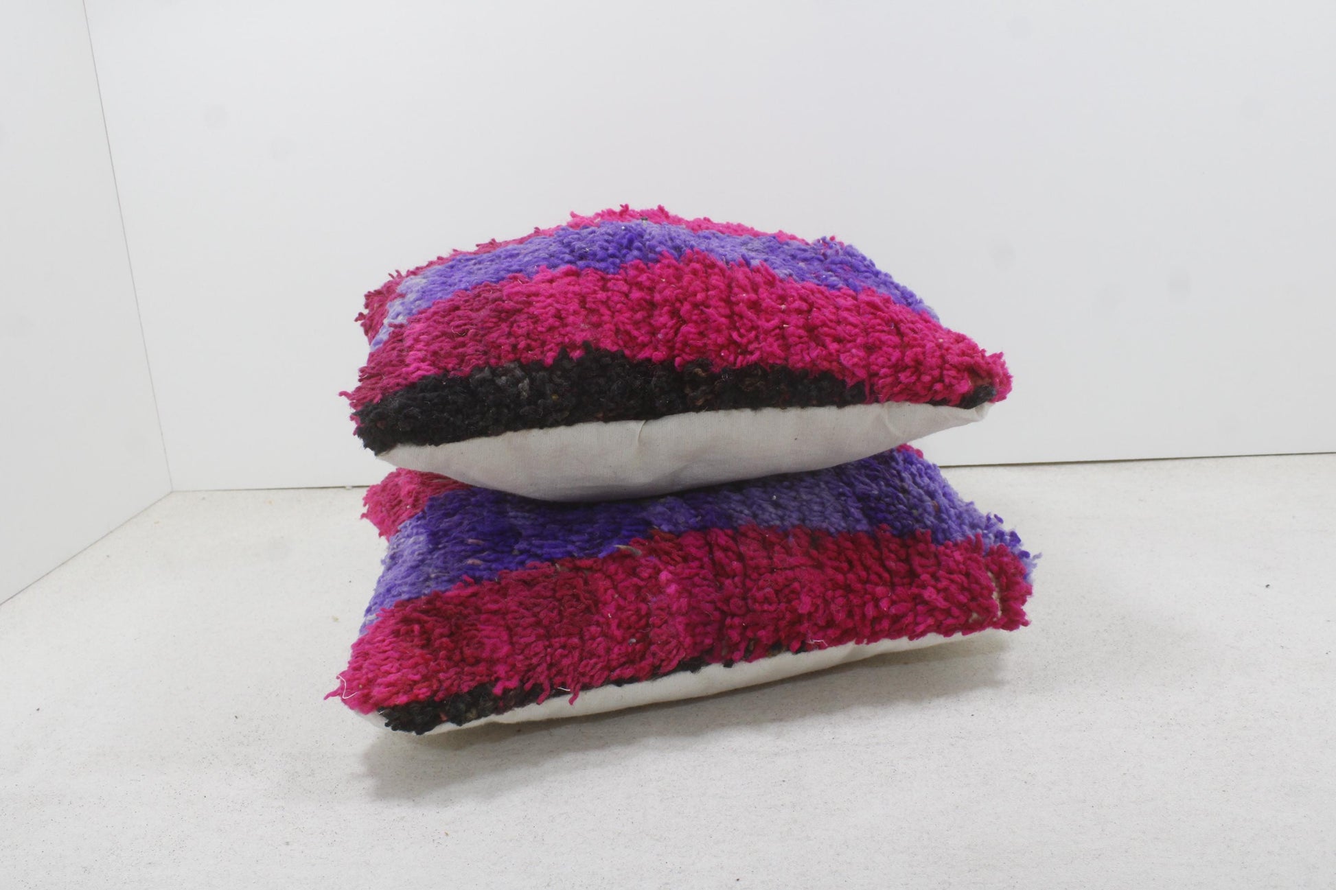 Set of 2 Vintage Moroccan Pillows 100% Wool,Absolutely Gorgeous Pillow Floor Pillow Moroccan Berber Home Design Handmade Kilim Berber 2P1340