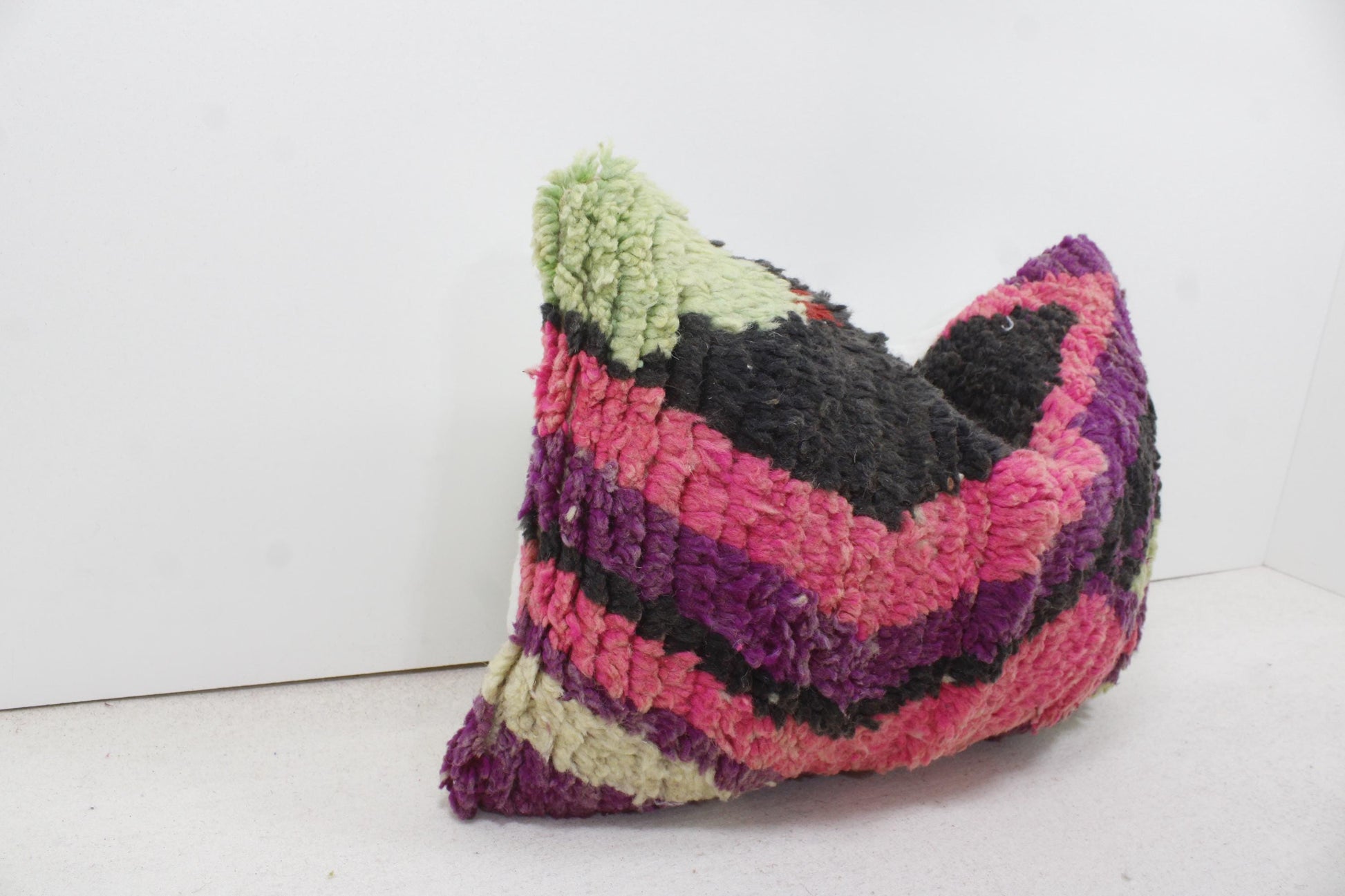 Vintage Moroccan Pillows 100% Wool ,Absolutely Gorgeous Pillow Floor Pillow Moroccan Berber Home Design Handmade Kilim Berber P196