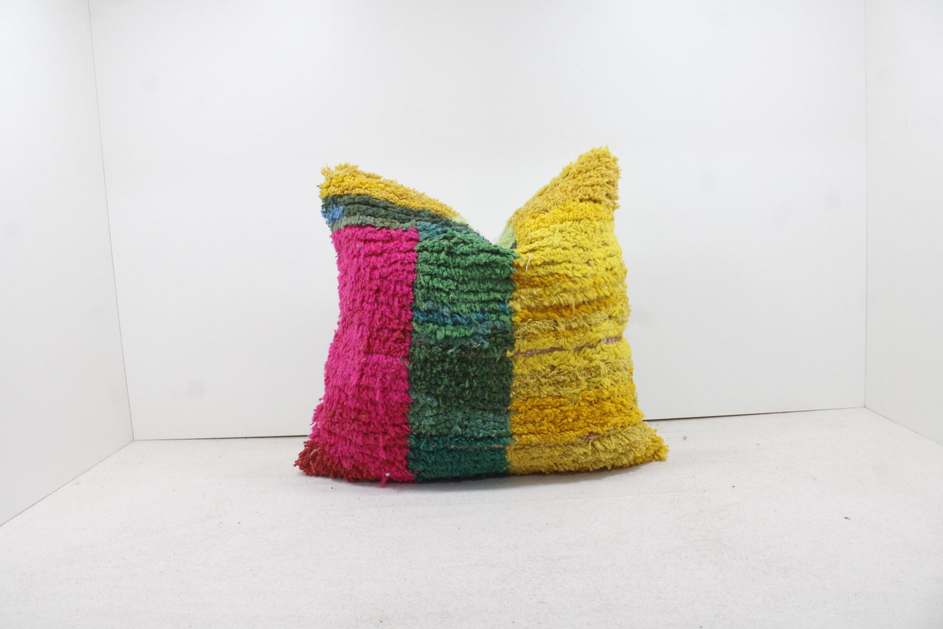 Vintage Moroccan Pillows 100% Wool ,Absolutely Gorgeous Pillow Floor Pillow Moroccan Berber Home Design Handmade Kilim Berber P195