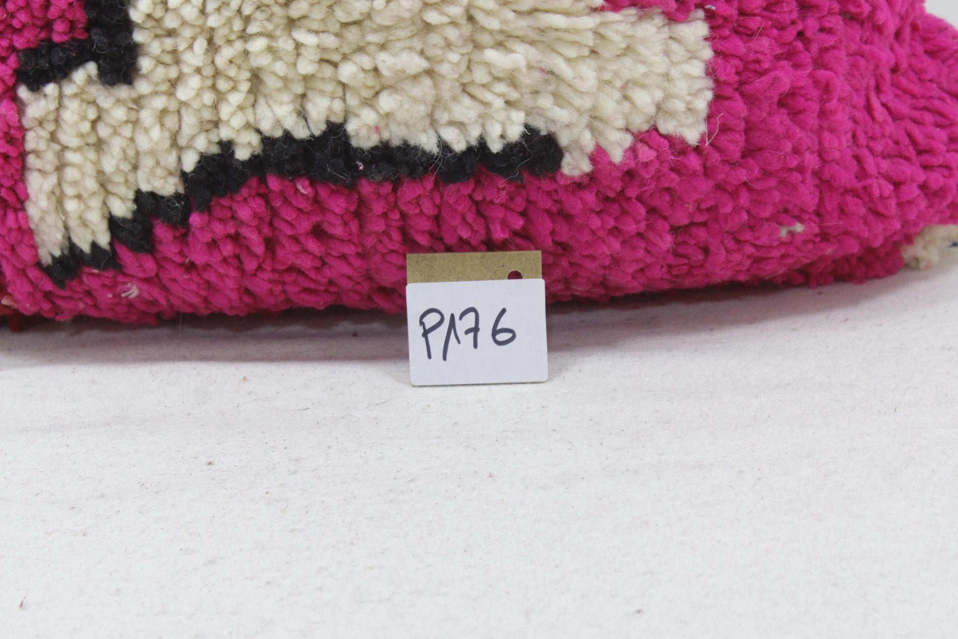 Vintage Moroccan Pillows 100% Wool ,Absolutely Gorgeous Pillow Floor Pillow Moroccan Berber Home Design Handmade Kilim Berber P176