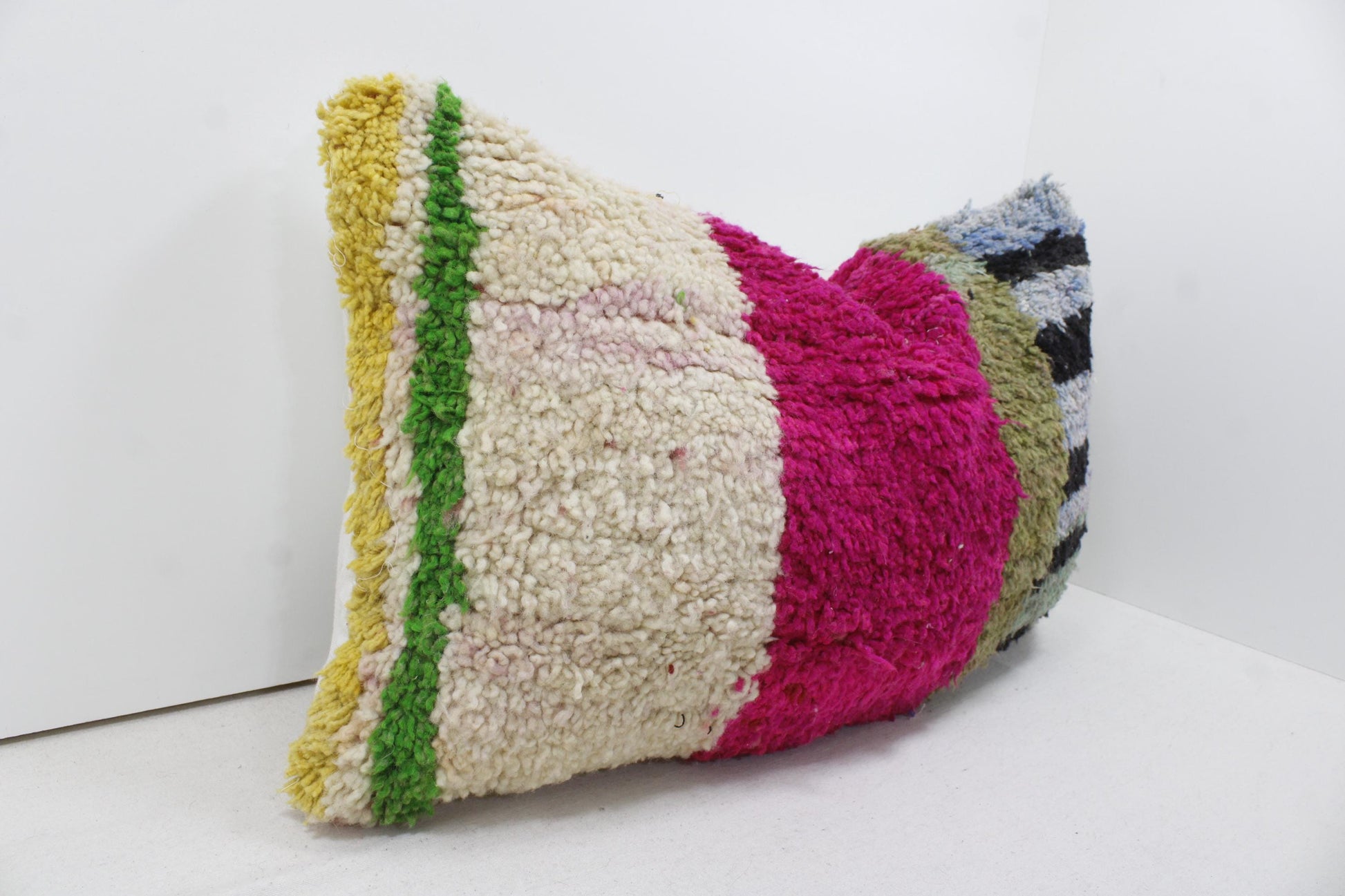 Vintage Moroccan Pillows 100% Wool ,Absolutely Gorgeous Pillow Floor Pillow Moroccan Berber Home Design Handmade Kilim Berber P228