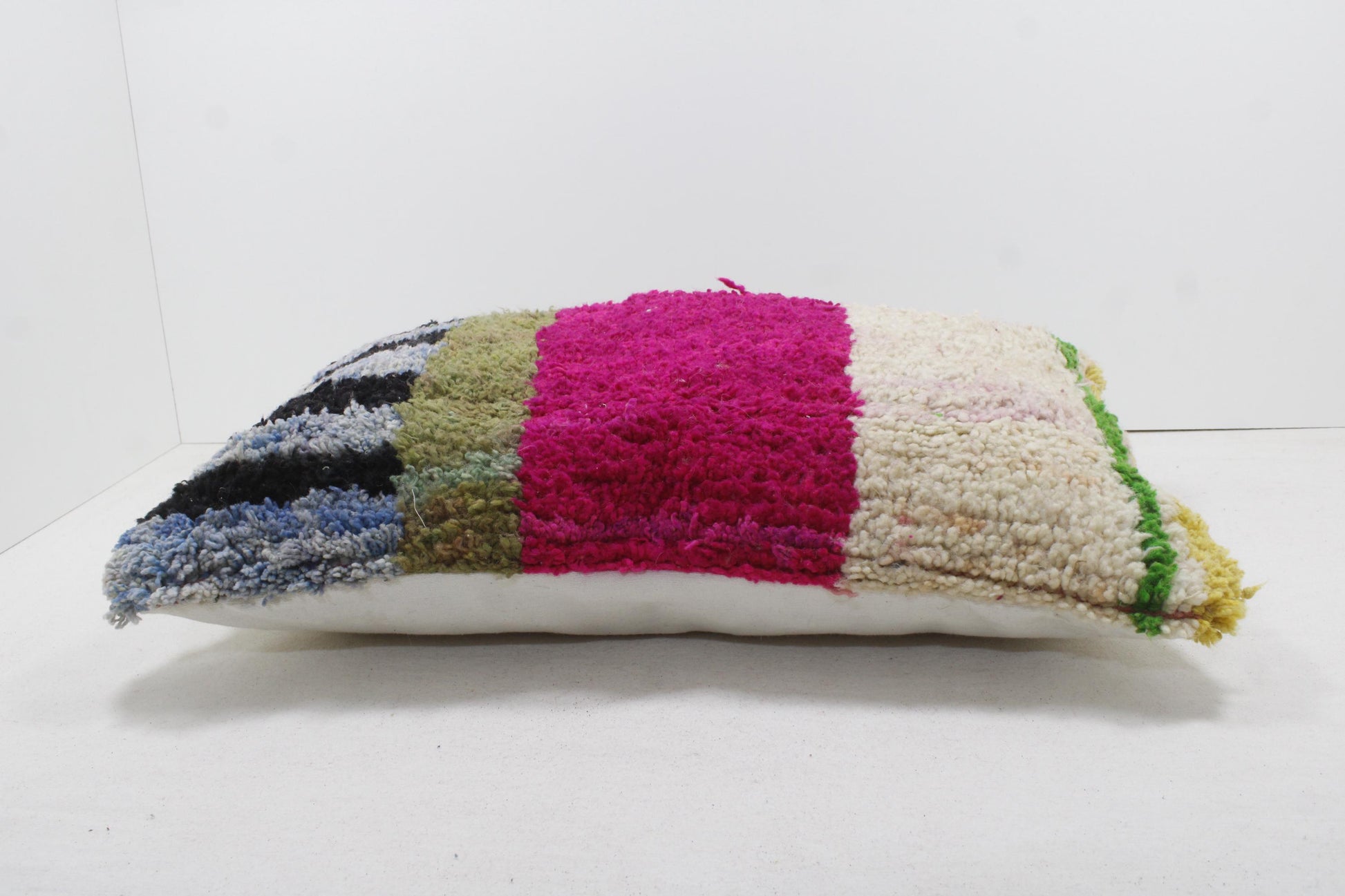 Vintage Moroccan Pillows 100% Wool ,Absolutely Gorgeous Pillow Floor Pillow Moroccan Berber Home Design Handmade Kilim Berber P228