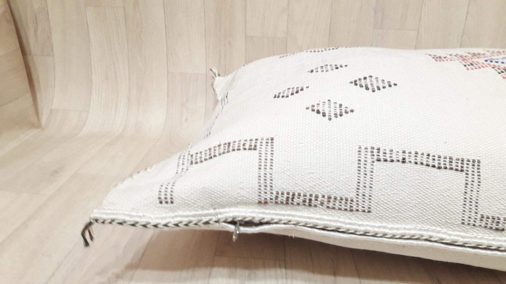 WHITE Cactus Silk Pillow Cover, Moroccan Boho Throw Pillow , Hand Woven Berber Pillow, Sabra Cactus Silk Cushion Cover,Pillow,Cushion