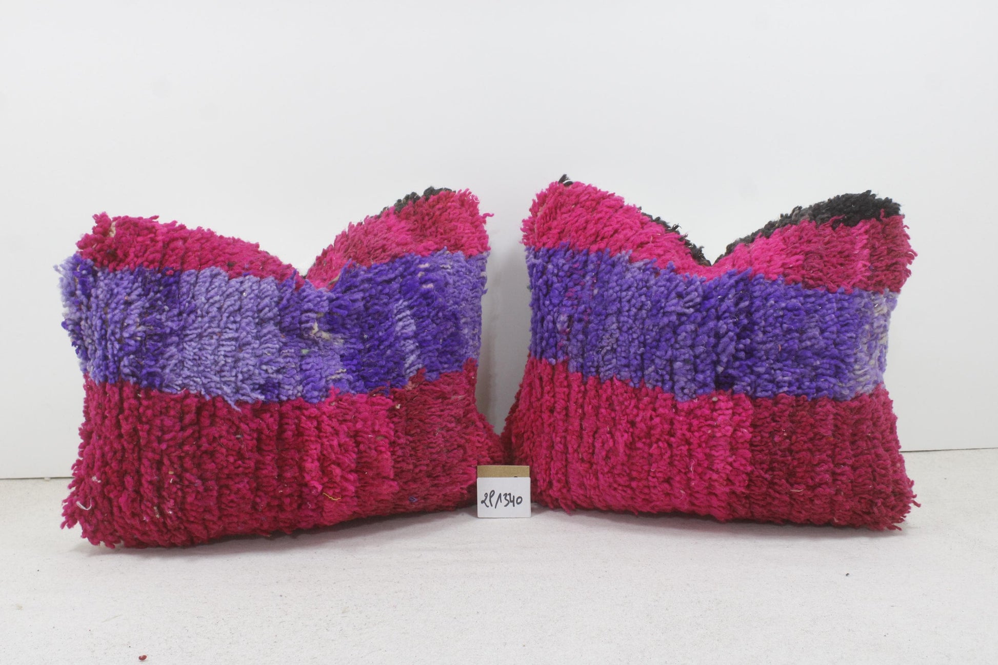 Set of 2 Vintage Moroccan Pillows 100% Wool,Absolutely Gorgeous Pillow Floor Pillow Moroccan Berber Home Design Handmade Kilim Berber 2P1340