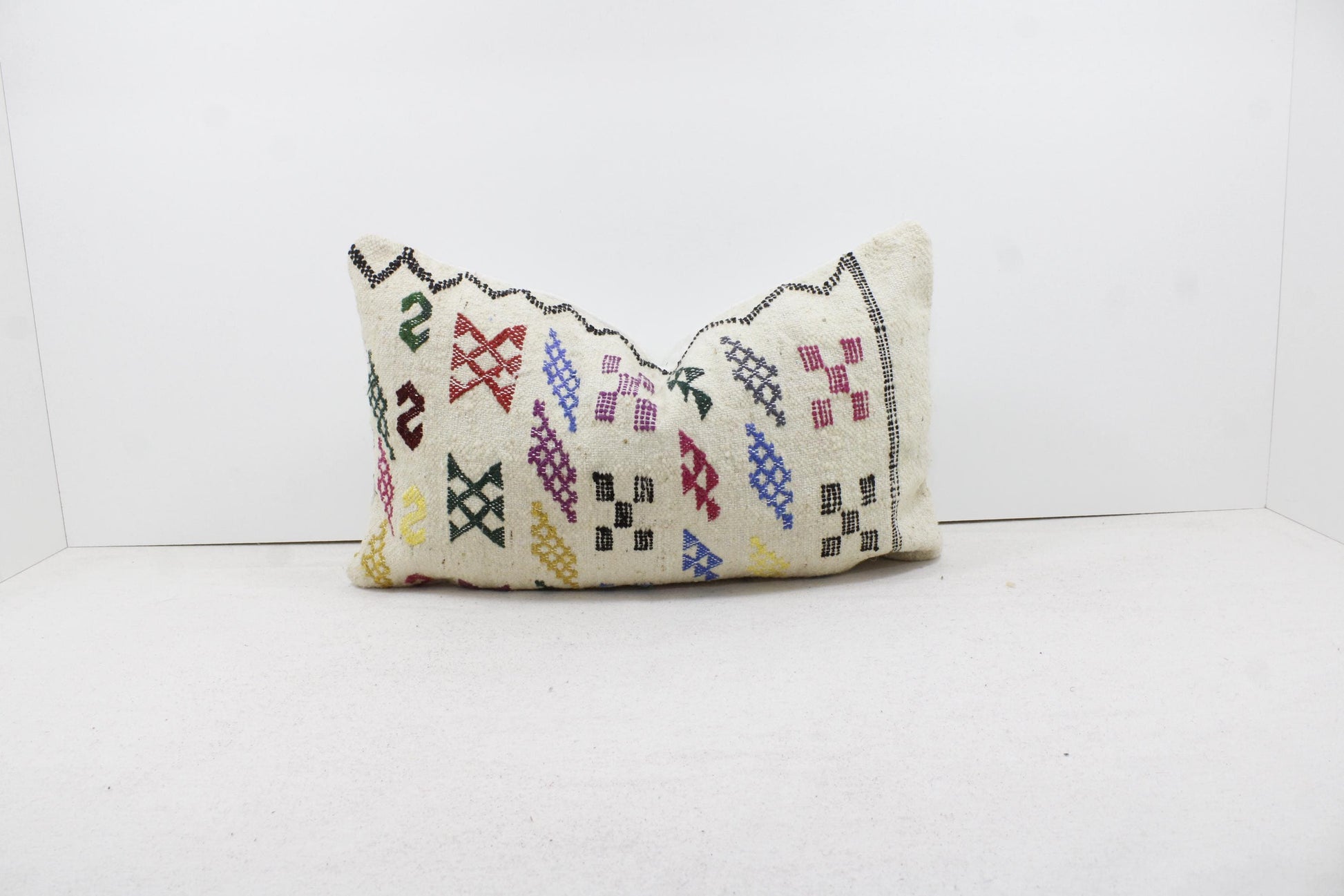 Vintage Moroccan Pillows 100% Wool ,Absolutely Gorgeous Pillow Floor Pillow Moroccan Berber Home Design Handmade Kilim Berber P253