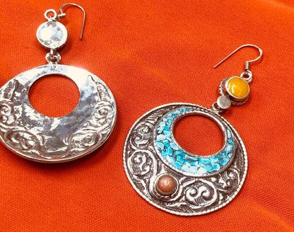 Handmade Berber Silver Earrings with Natural Stones, Featuring a Design Inspired by Authentic Traditional Craftsmanship.