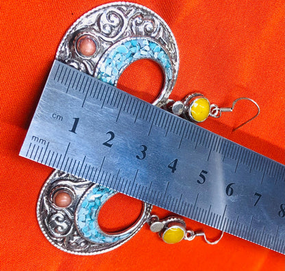 Handmade Berber Silver Earrings with Natural Stones, Featuring a Design Inspired by Authentic Traditional Craftsmanship.