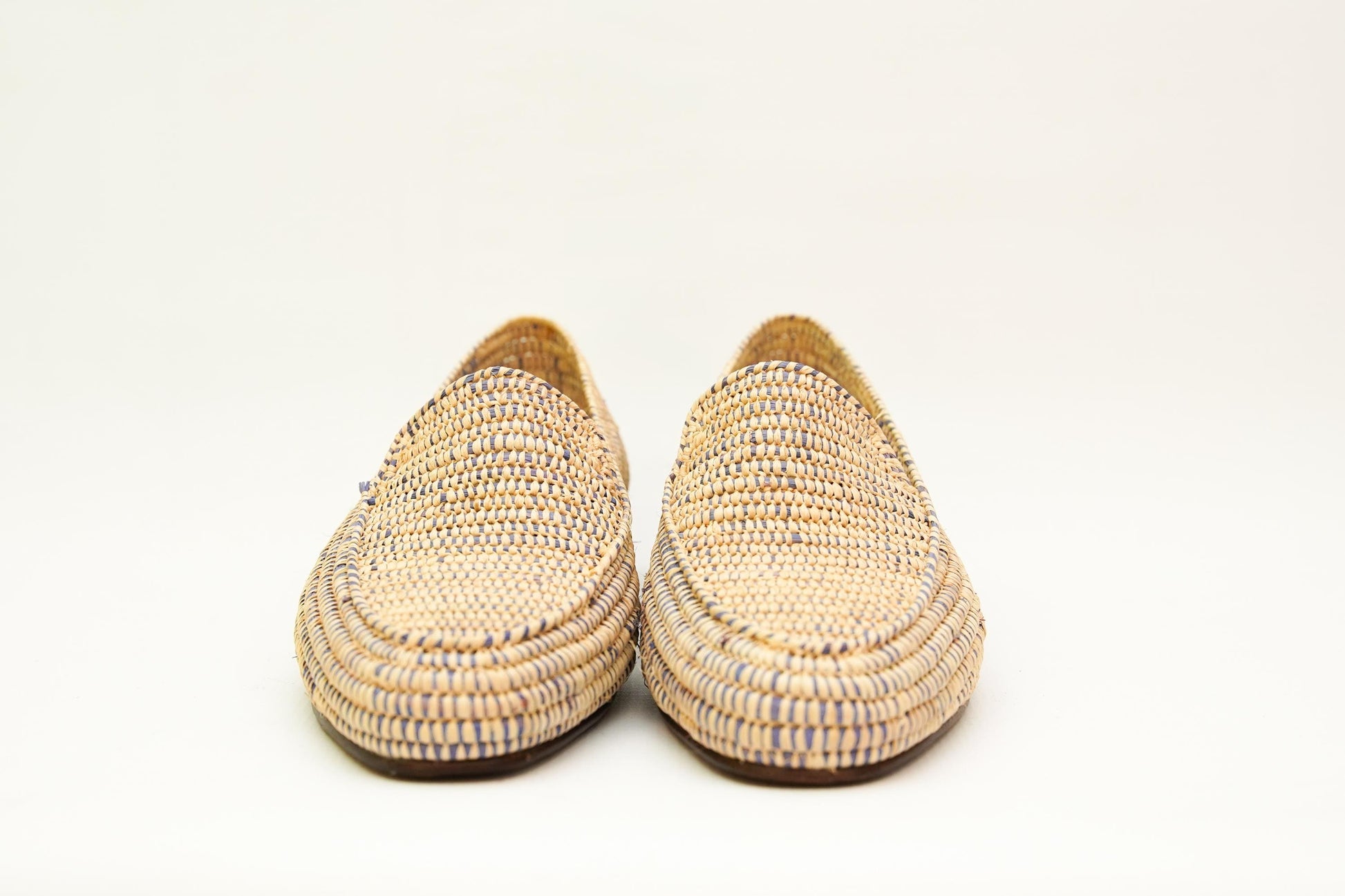 Handwoven Raffia Loafers – Moroccan Unisex Shoes – Natural Slip-On Flats – Boho Artisan Footwear