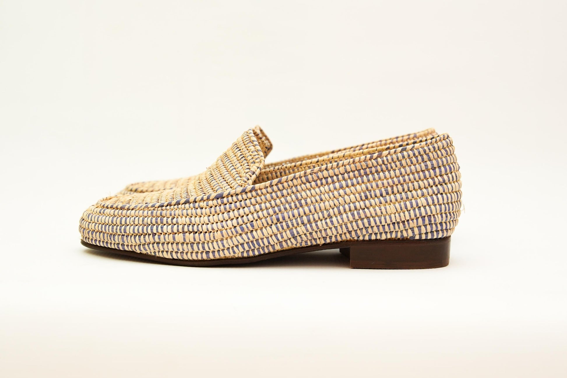 Handwoven Raffia Loafers – Moroccan Unisex Shoes – Natural Slip-On Flats – Boho Artisan Footwear