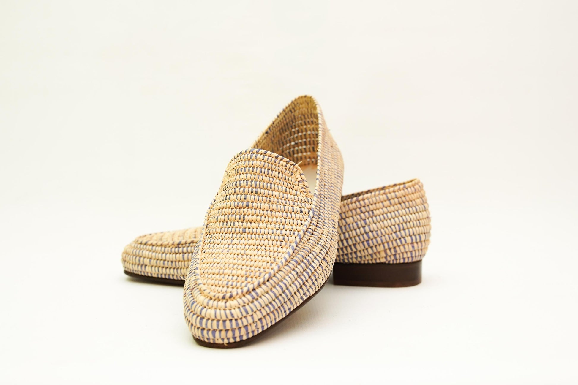 Handwoven Raffia Loafers – Moroccan Unisex Shoes – Natural Slip-On Flats – Boho Artisan Footwear