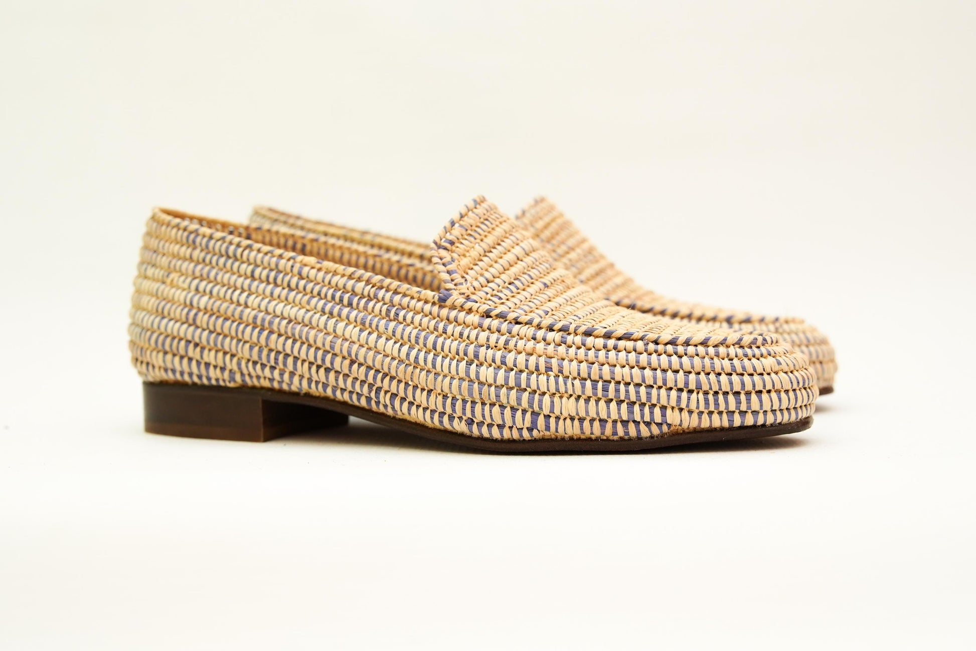 Handwoven Raffia Loafers – Moroccan Unisex Shoes – Natural Slip-On Flats – Boho Artisan Footwear